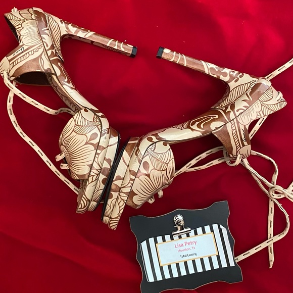 ♥️SOLD♥️Gucci leather sandals in brown/beige - Picture 9 of 13